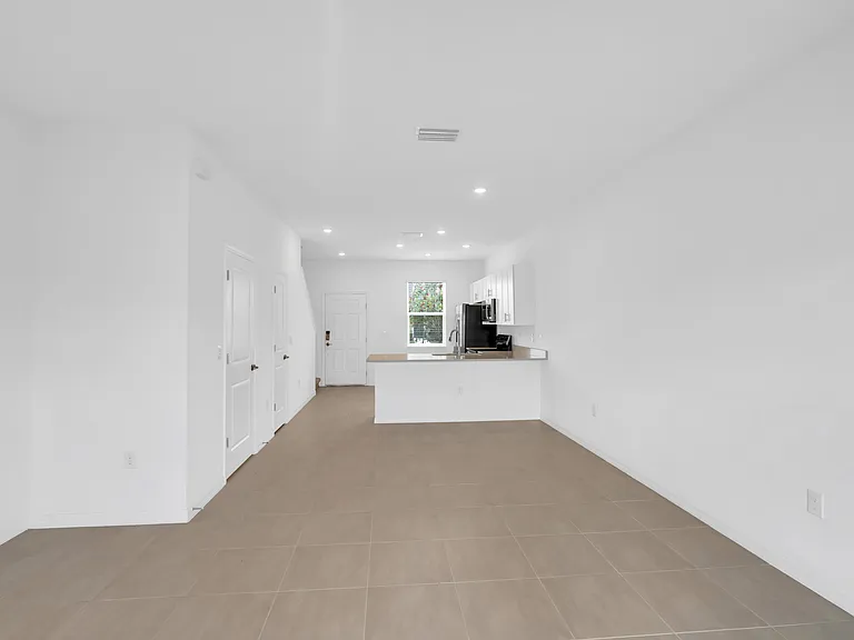 8765 Daybreak St — Photo 20
