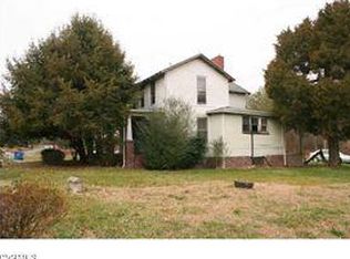 2726 Kingsdale Rd, North Chesterfield, VA 23237