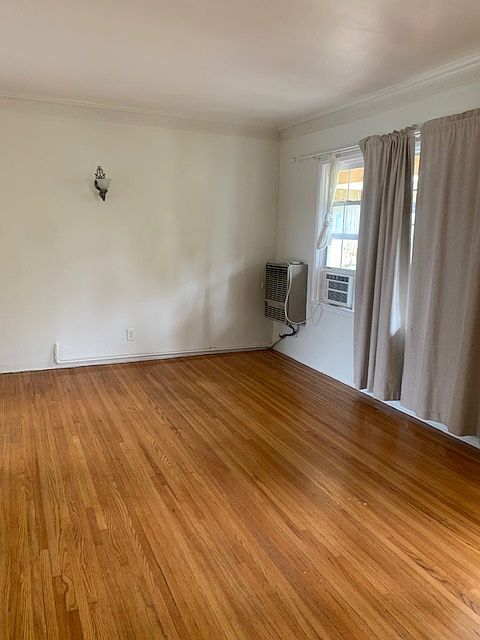 1st image of 4406 1/2 Price St #1