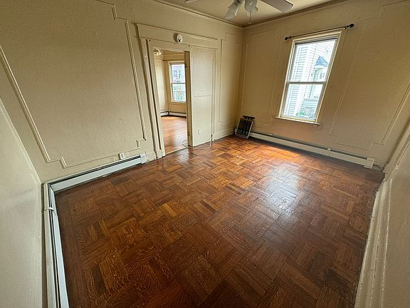 2nd image of 355 Mundy Ln Unit 1E
