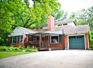 305 W Delaware Ave, Urbana, IL