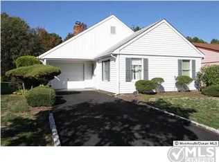 32 Banbury Ave, Manchester, NJ 08759