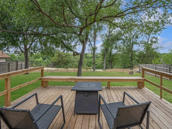1004 Scenic Dr, Georgetown, TX 78626