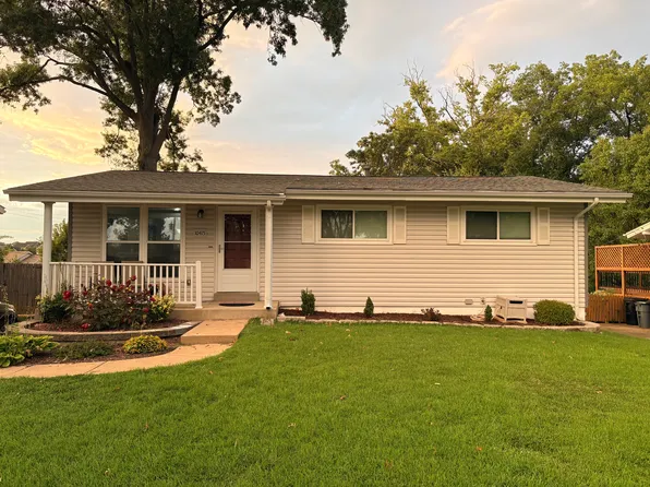 10415 Antrim Dr, Saint Louis, MO 63123