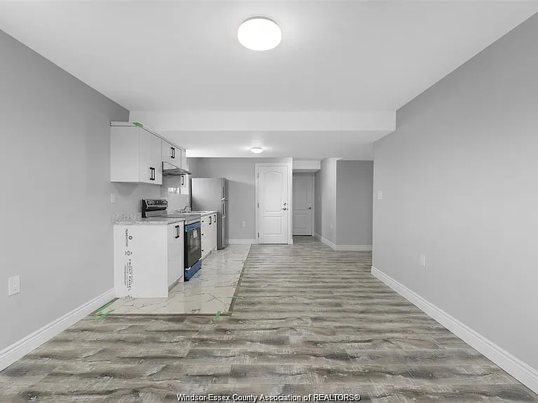 151 Lane St #LOWER — Photo 4