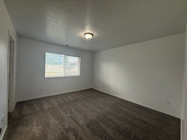 1709 W 30th Ave — Photo 16
