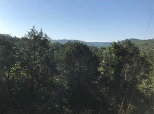 Apache Dr, Eureka Springs, AR 72631