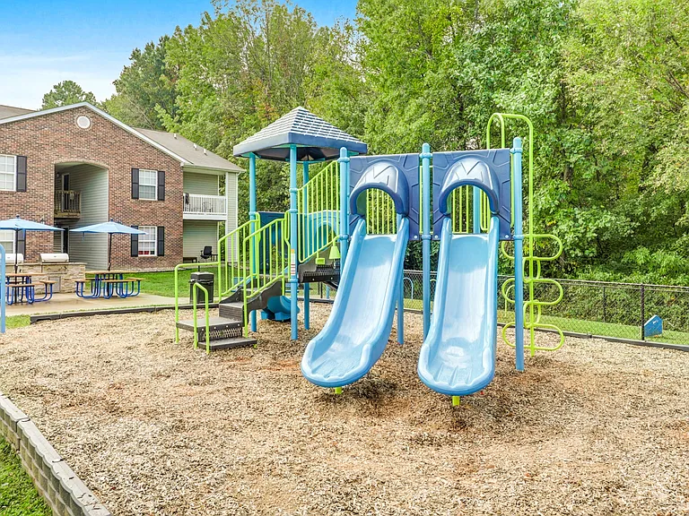 Highland Ridge Apartment Homes — Photo 17