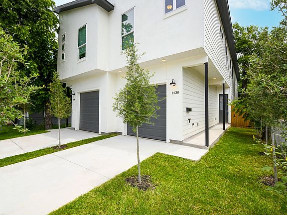 3rd image of 1430 Hays St #101
