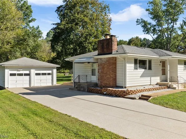 5675 Myers Rd, Akron, OH 44319