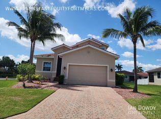 8120 Banyan Breeze Way, Fort Myers, FL 33908