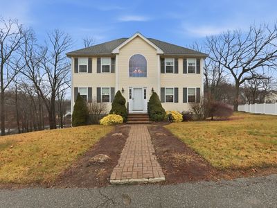 233 Bartholomew St, Peabody, MA, 01960