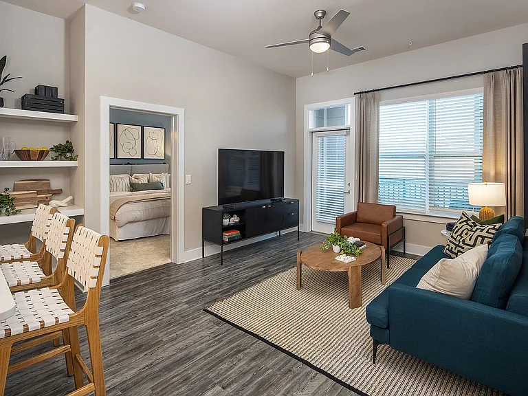 Abberly Royal Creek Apartment Homes — Photo 7