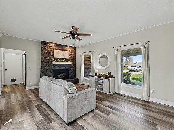 5th image of 3030 Park Haven Blvd