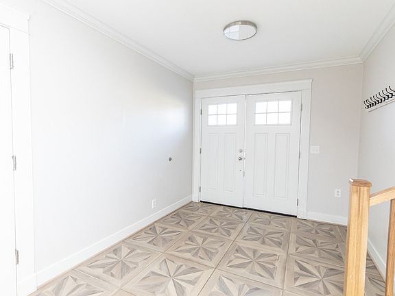 5th image of 557 Peach Valley Rd