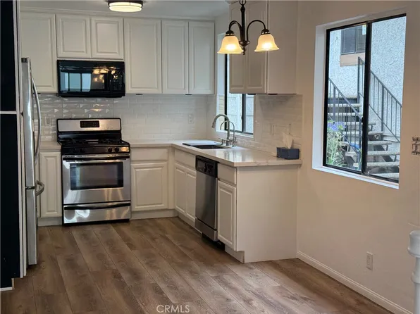 950 W Lambert Rd Unit 11, La Habra, CA 90631