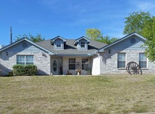1904 Michelle Dr, Kerrville, TX 78028