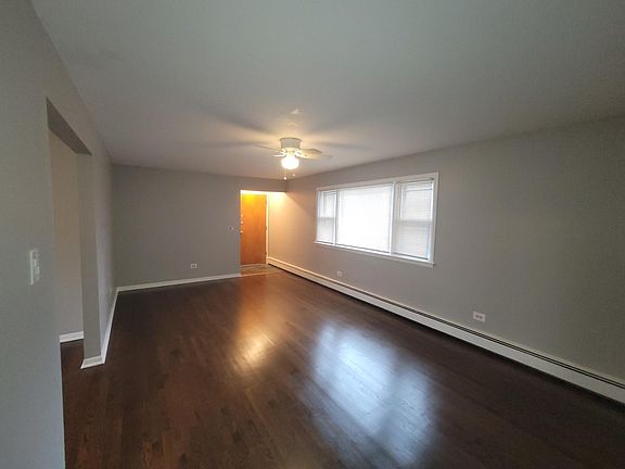 3rd image of 8700 S Paxton Ave #C2
