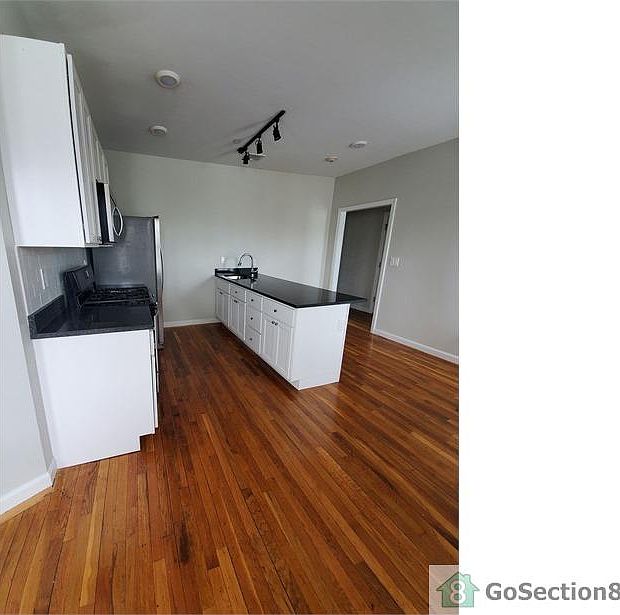 1st image of 54 Cary Ave APT 7