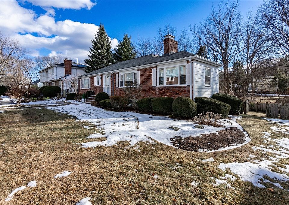 2nd image of 308 Woodcliff Rd