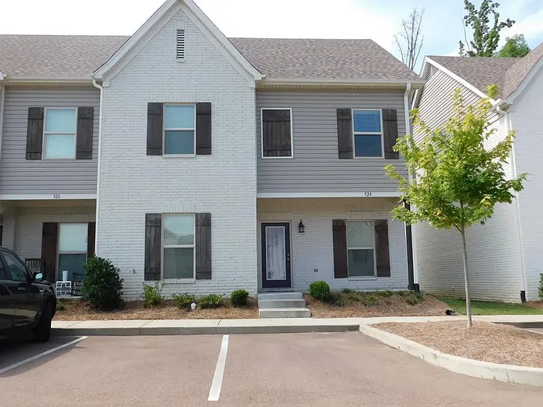 524 Fifer Cir — Photo 1
