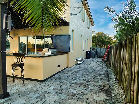 4th image of 9486 SW 222nd Ln