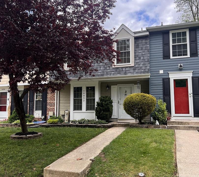 2nd image of 10852 Olde Woods Way