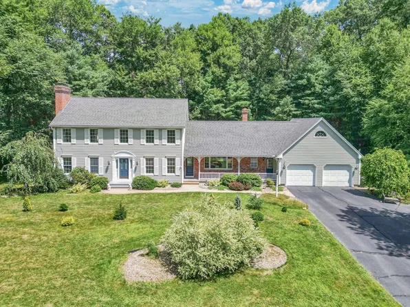 37 Terry Ln, East Longmeadow, MA 01028