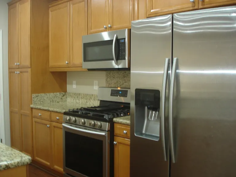 284 W Saint Francis Ave — Photo 15