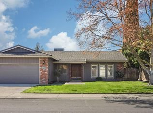 960 Sunnyoak Way, Stockton, CA 95209