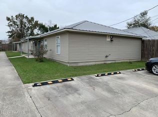 608 W Cherry St, Opelousas, LA 70570
