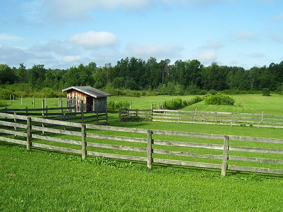 PLANK FENCE