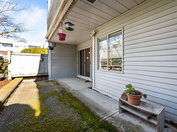 3rd image of 7471 Blundell Rd #104