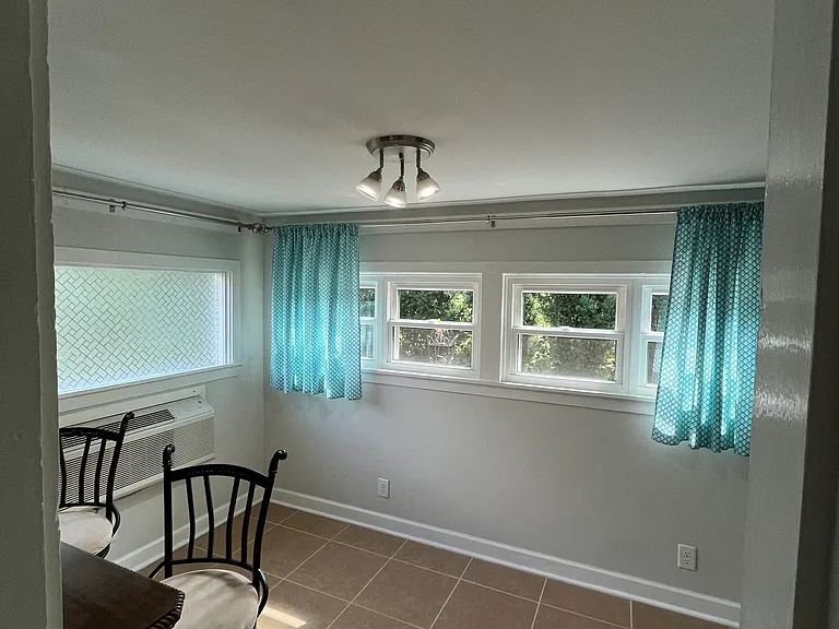 154 Depot St — Photo 18