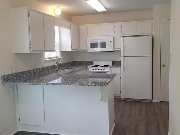 2nd image of 119 Kenai Cir #A