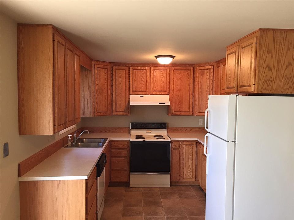 2nd image of 4210 Waverly Dr NE