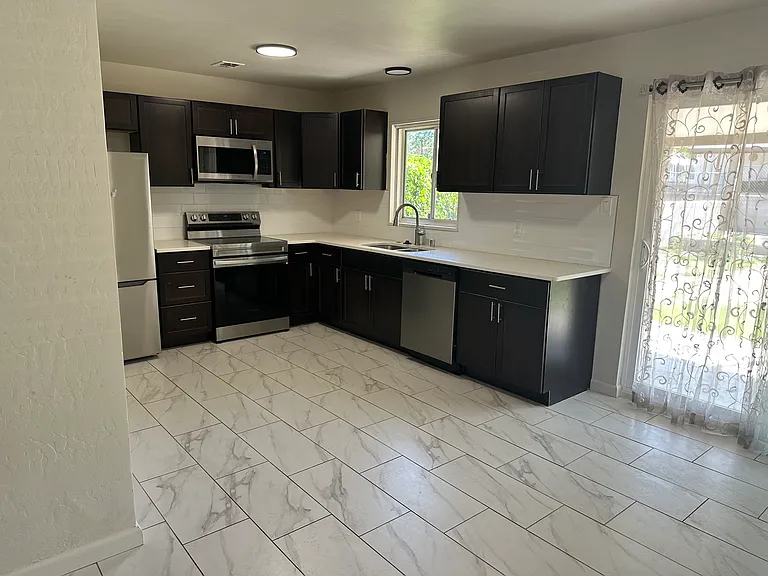 1220 Garcia St NE #1 — Photo 3