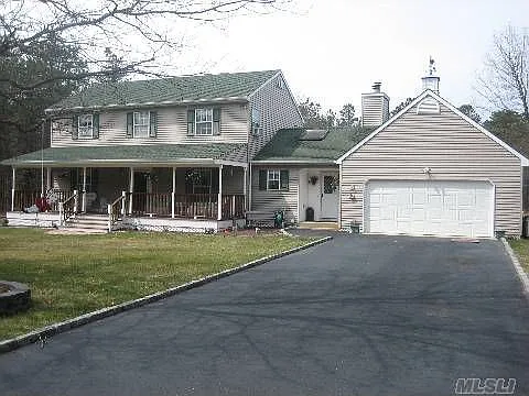 3 Christine Ln photo 1
