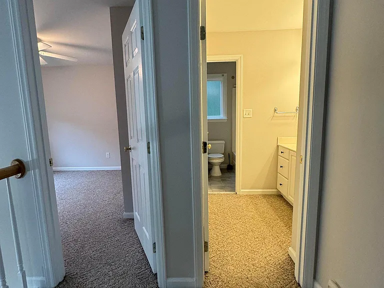 8605 Tanzanite Ct — Photo 32