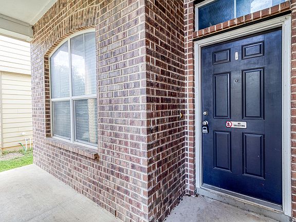 3rd image of 8715 DOVE OAK LN