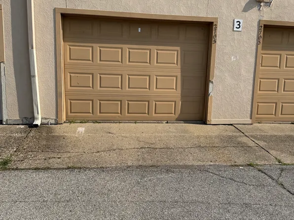 2705 Del Prado Dr, Indianapolis, IN 46227