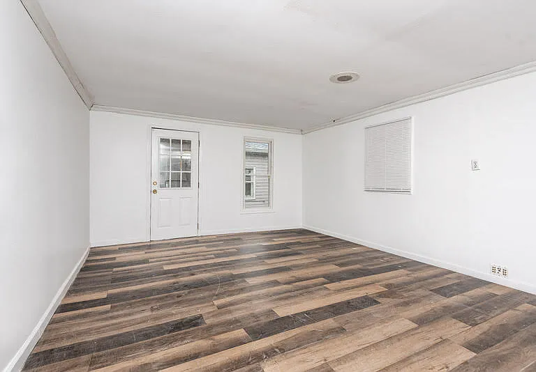 610 Old Harrods Creek Rd — Photo 15
