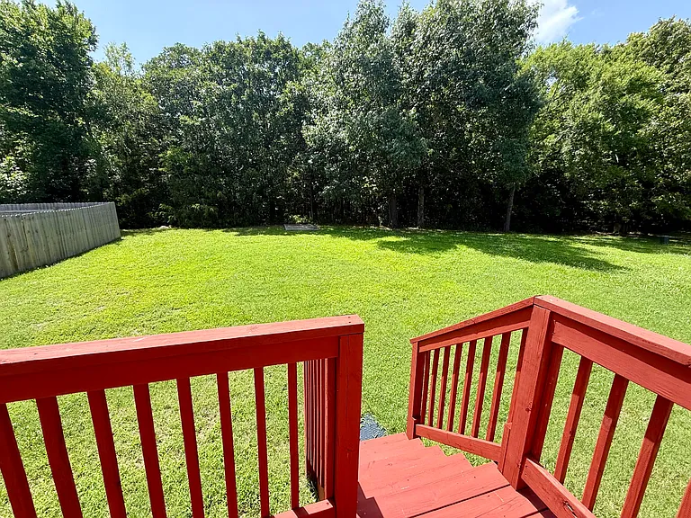 210 Forest Ln — Photo 5