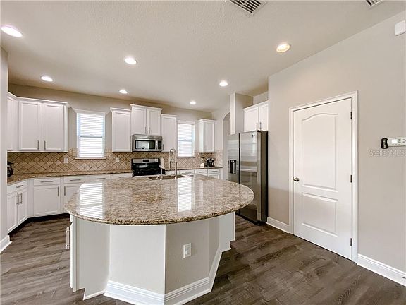 2nd image of 7920 Hampton Lake Dr