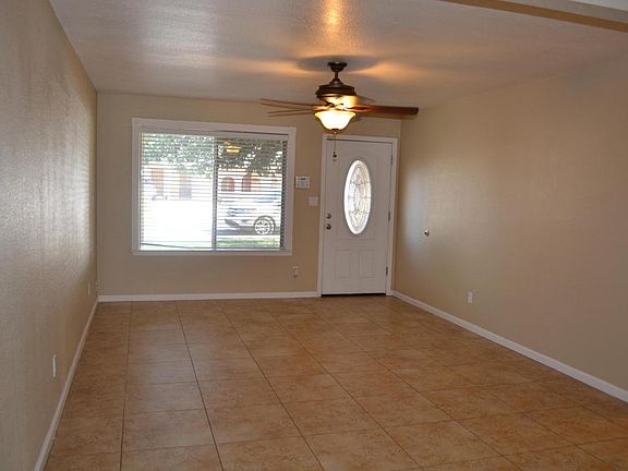 3rd image of 2144 W Obispo Ave