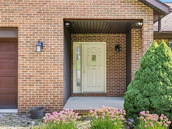 3rd image of 1174 Zucco Ln