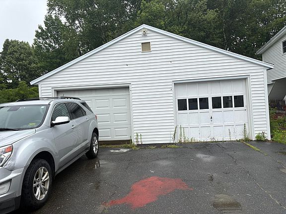 2nd image of 1 Mount Pleasant Street