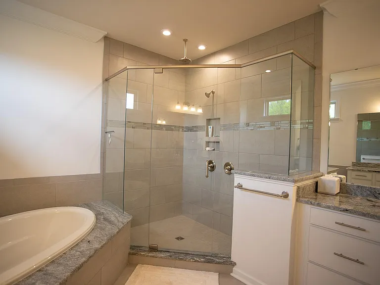 4045 Wiltshire Ln — Photo 16