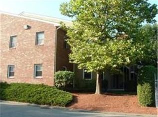 11 Rose Ct, Norwood, MA 02062