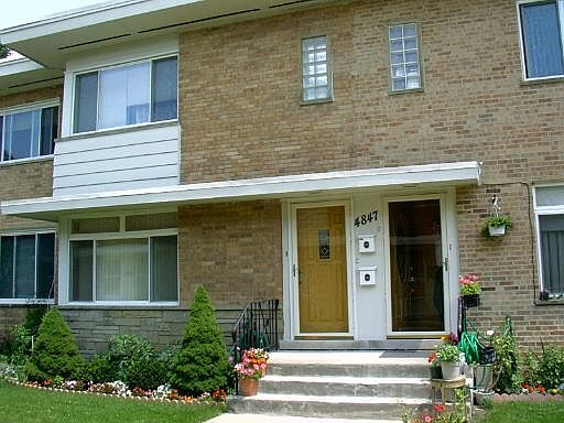 1st image of 4847 W Louise St #C